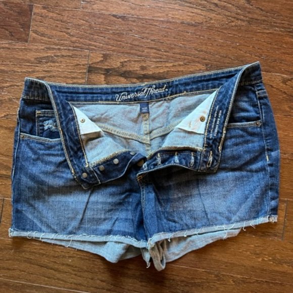 Universal Thread Denim Shorts - Picture 2 of 2